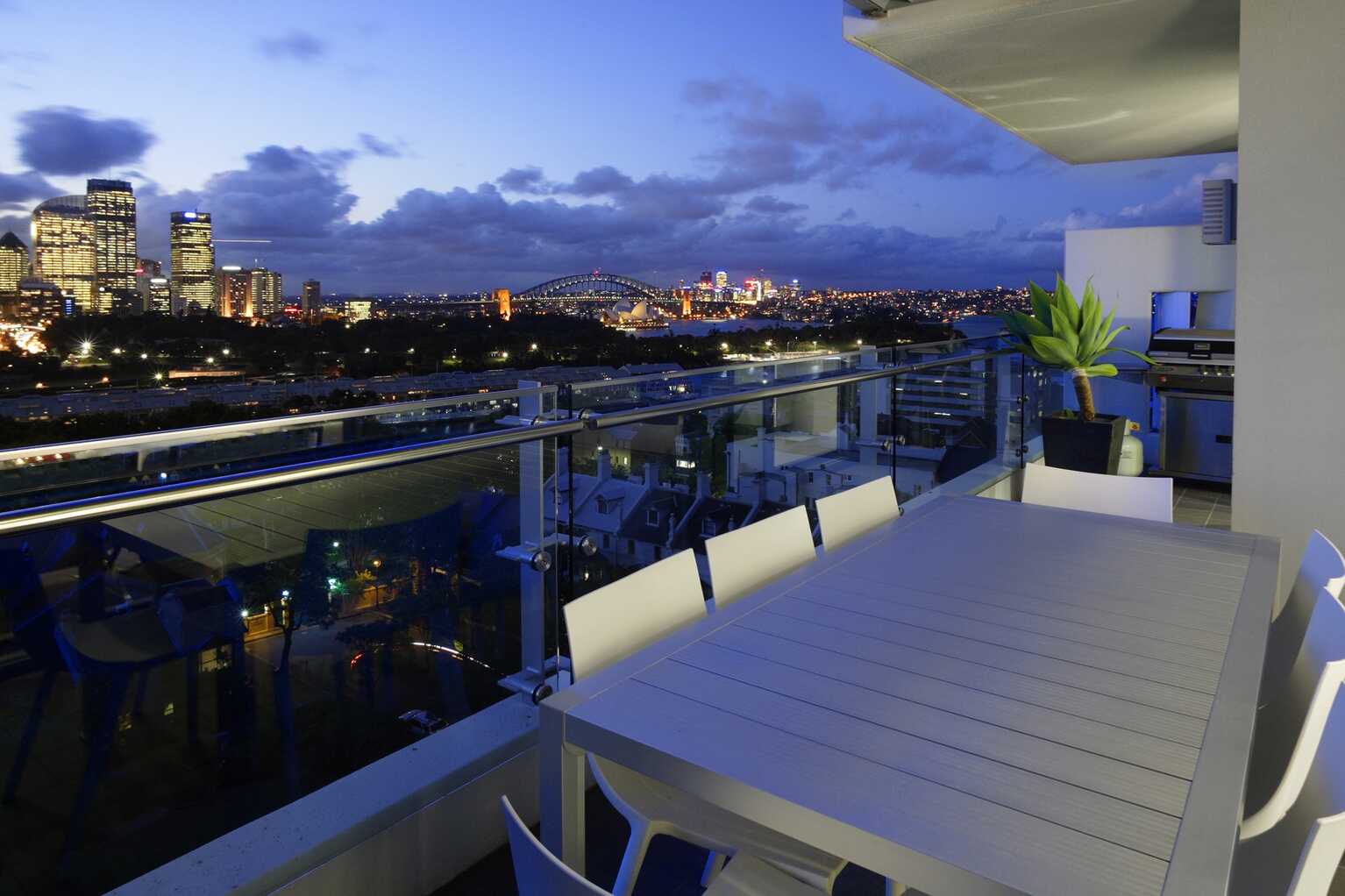 905/81 Macleay Street Potts Point