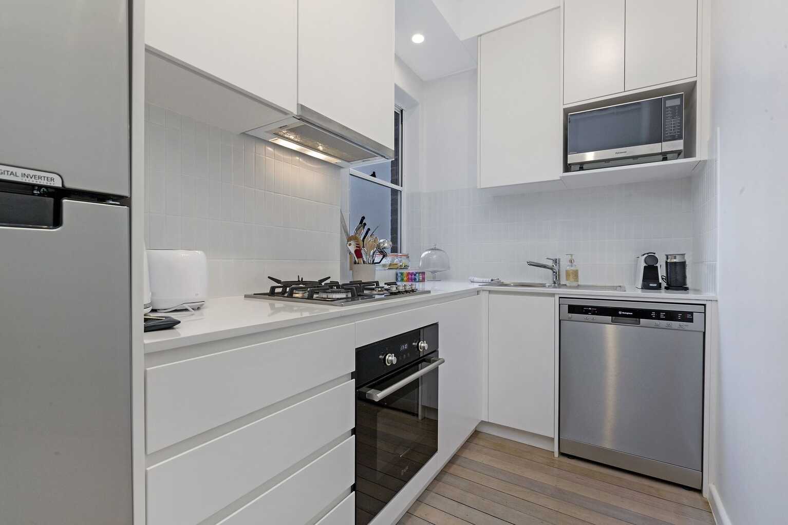 7/10C Challis Avenue Potts Point