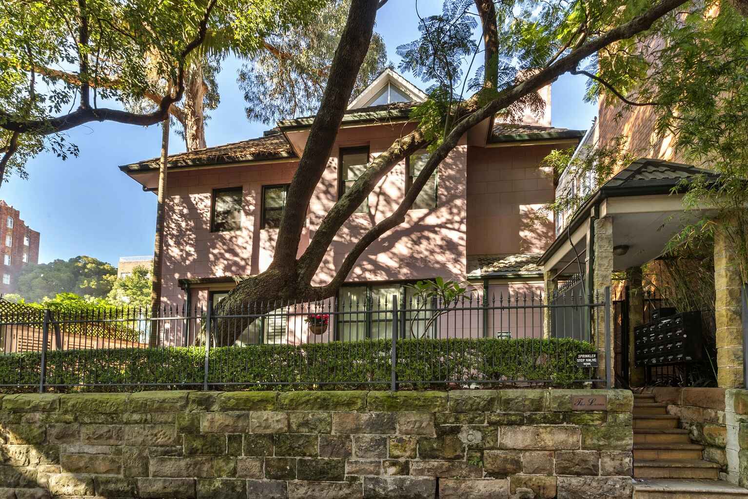 102/9 Greenknowe Avenue Elizabeth Bay