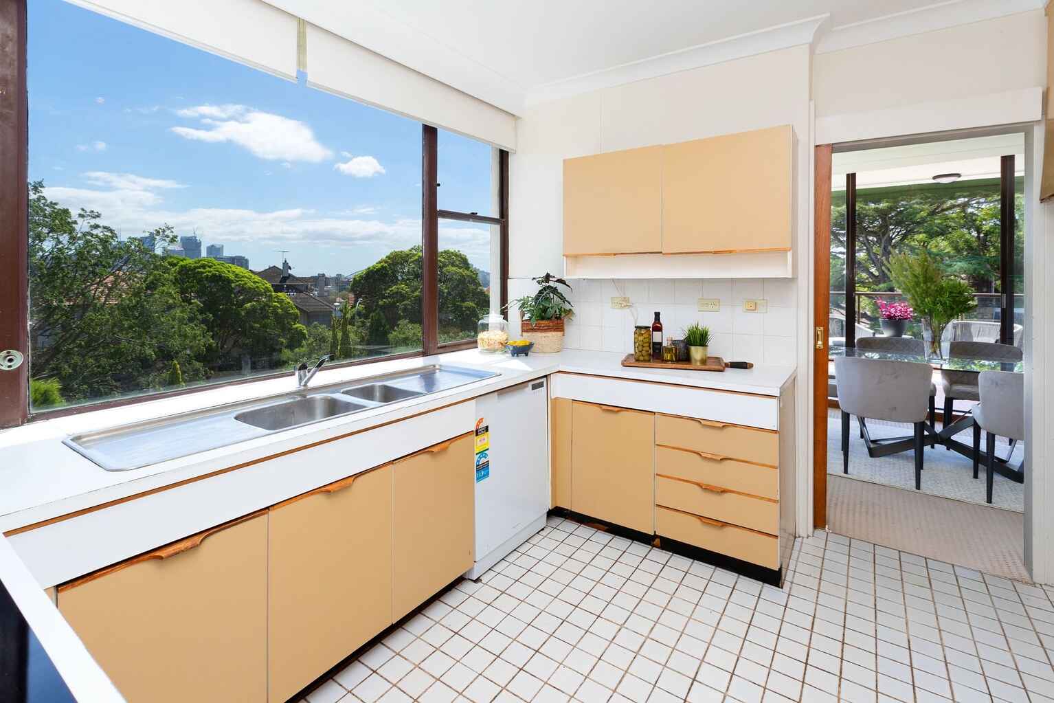 2/51 Darling Point Road Darling Point