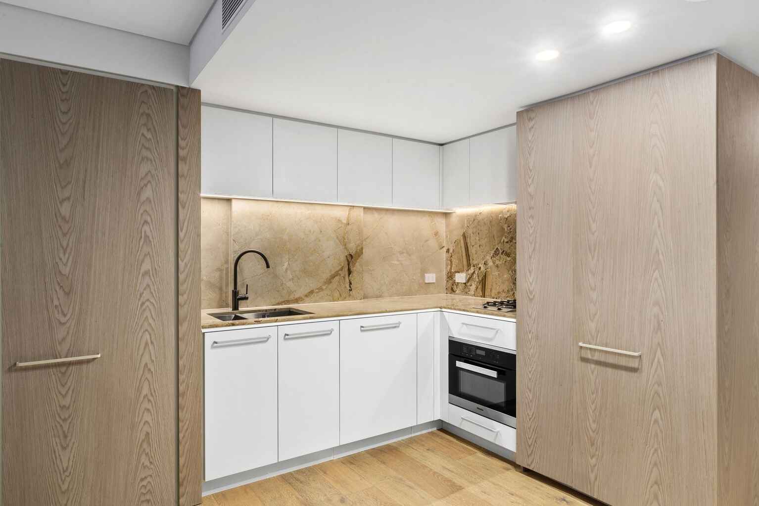 1201/226 Victoria Street Potts Point