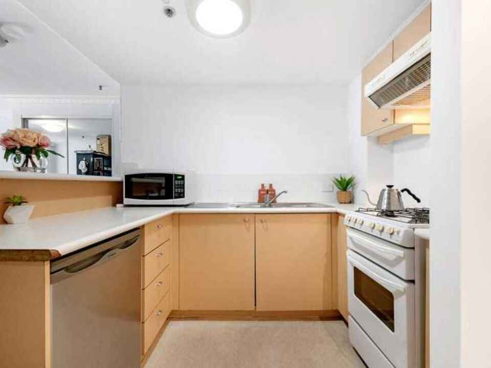 1002/148 Elizabeth Street Sydney