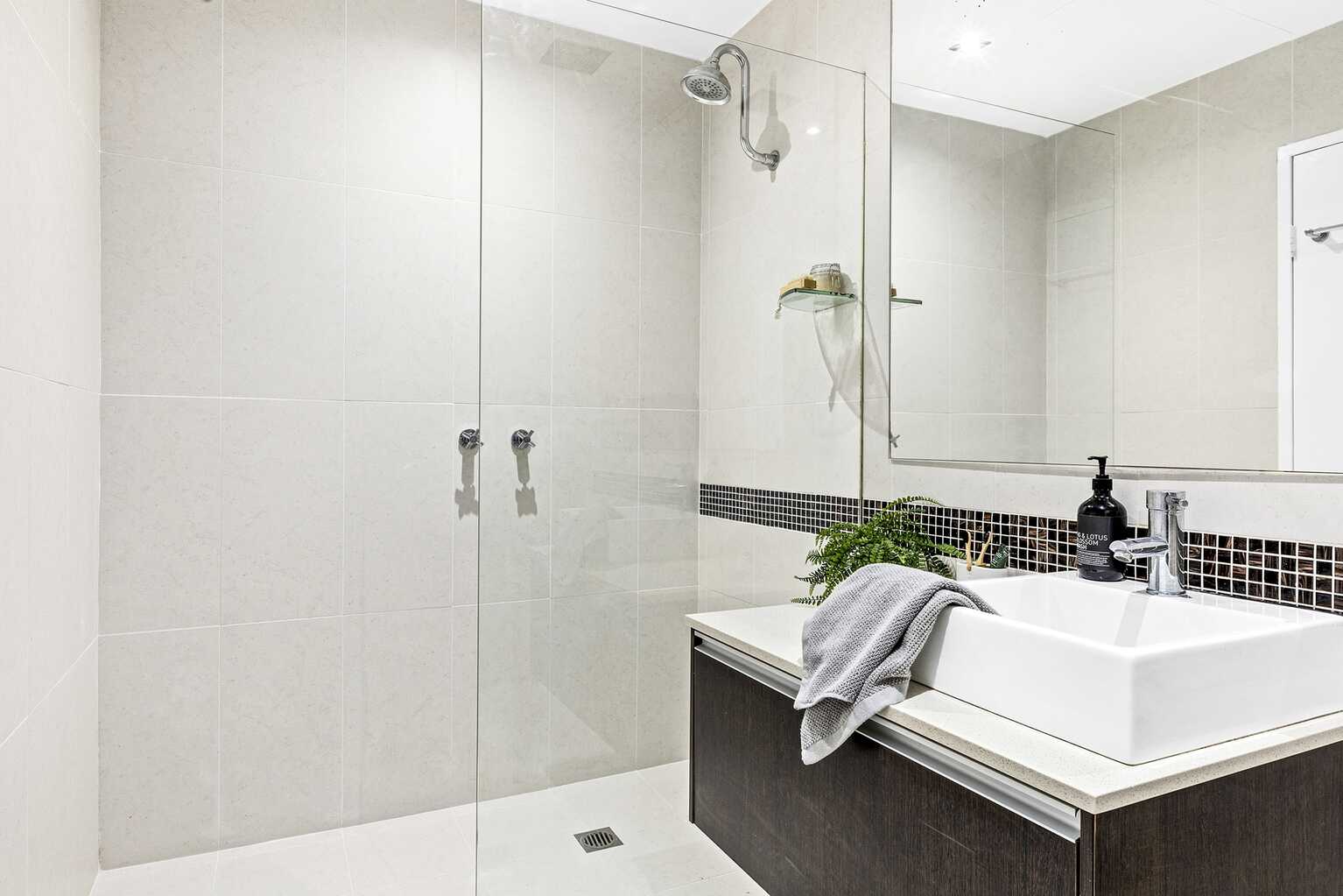 11/26-34 McElhone Street Woolloomooloo