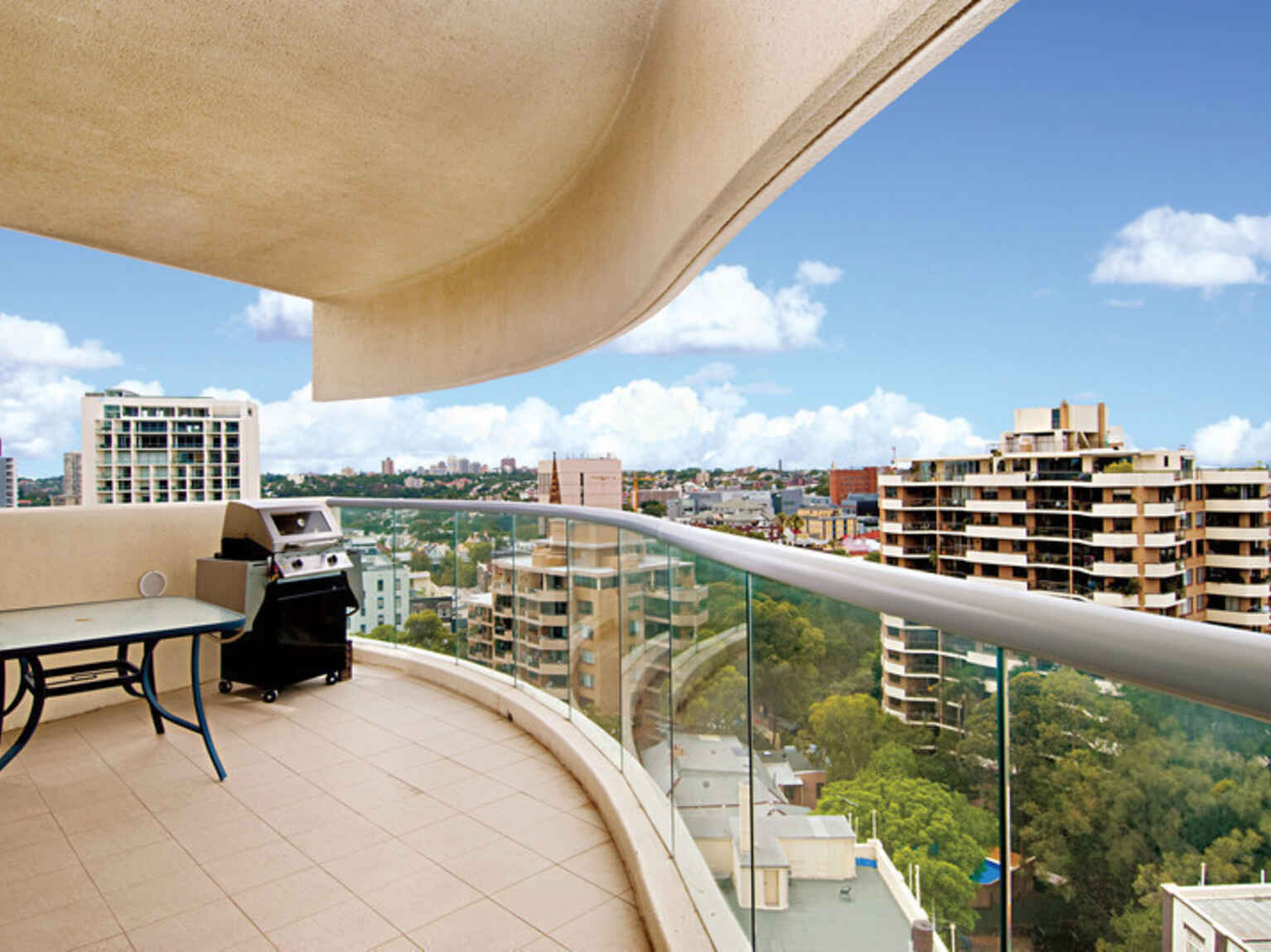 1706/184 Forbes Street Darlinghurst
