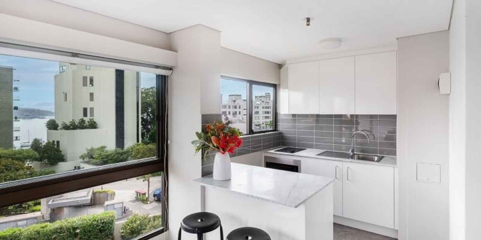 A53/100 Elizabeth Bay Road Elizabeth Bay