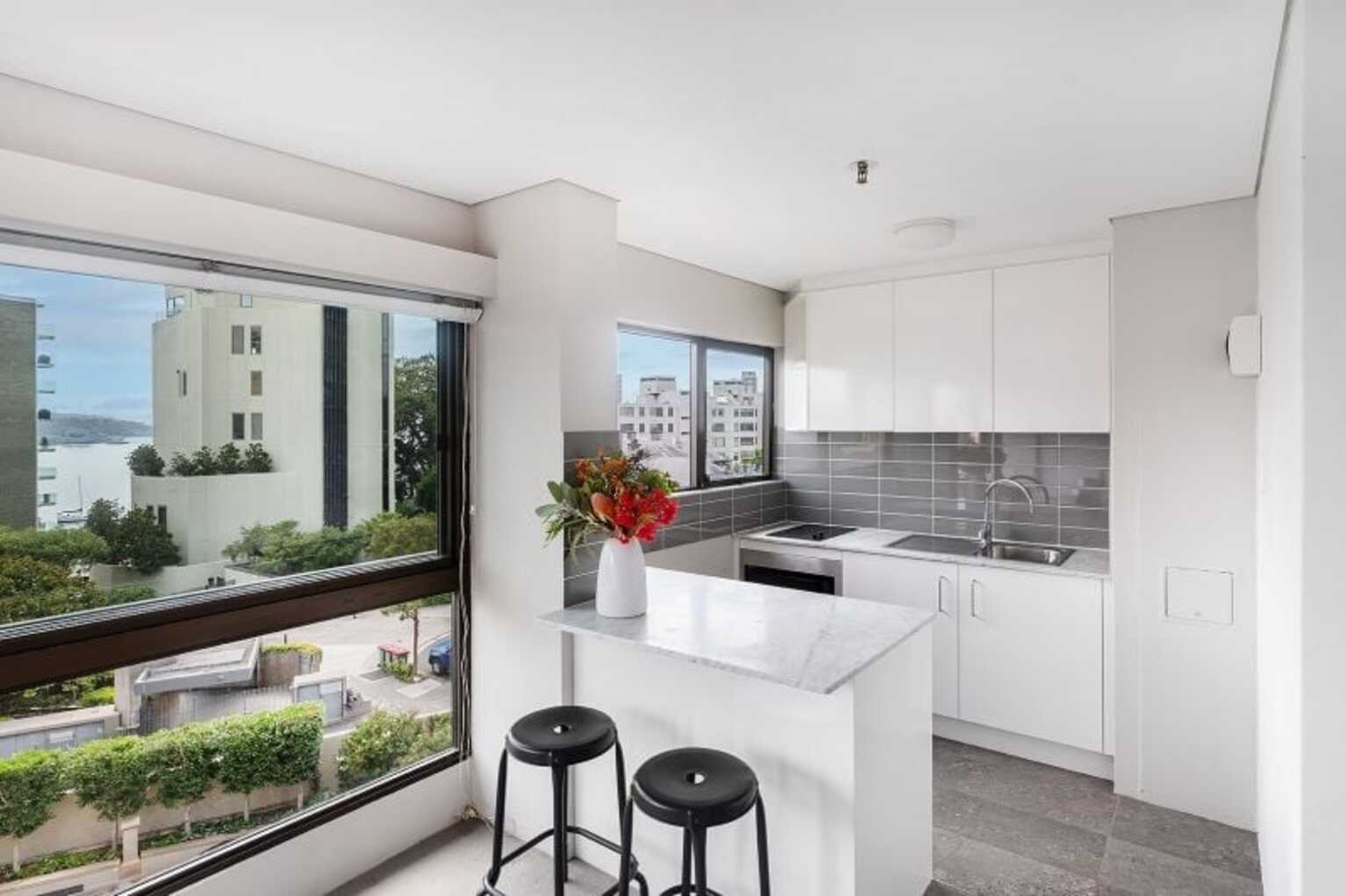 A53/100 Elizabeth Bay Road Elizabeth Bay