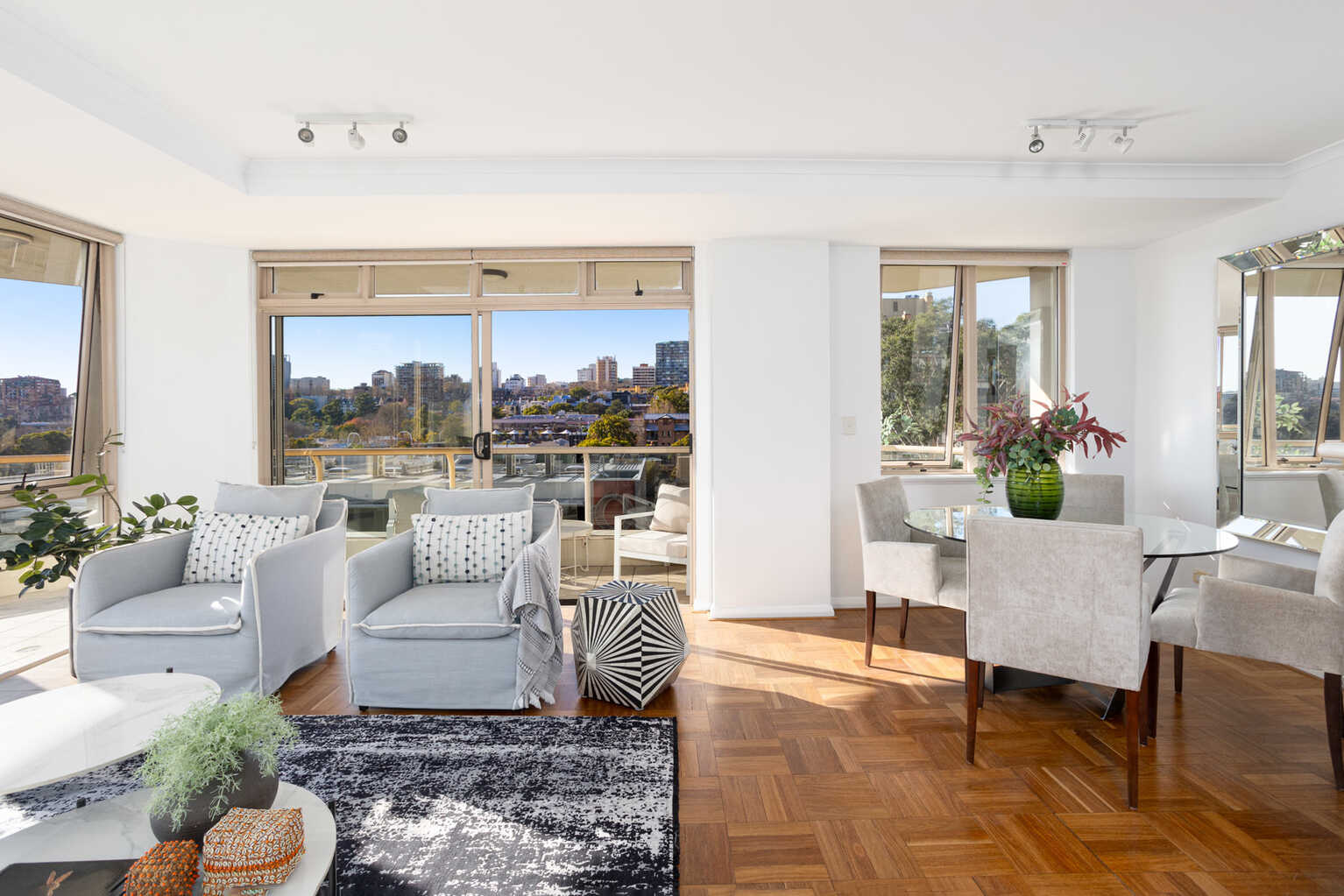 611/63 Crown Street Woolloomooloo 611/63 Crown Street Woolloomooloo