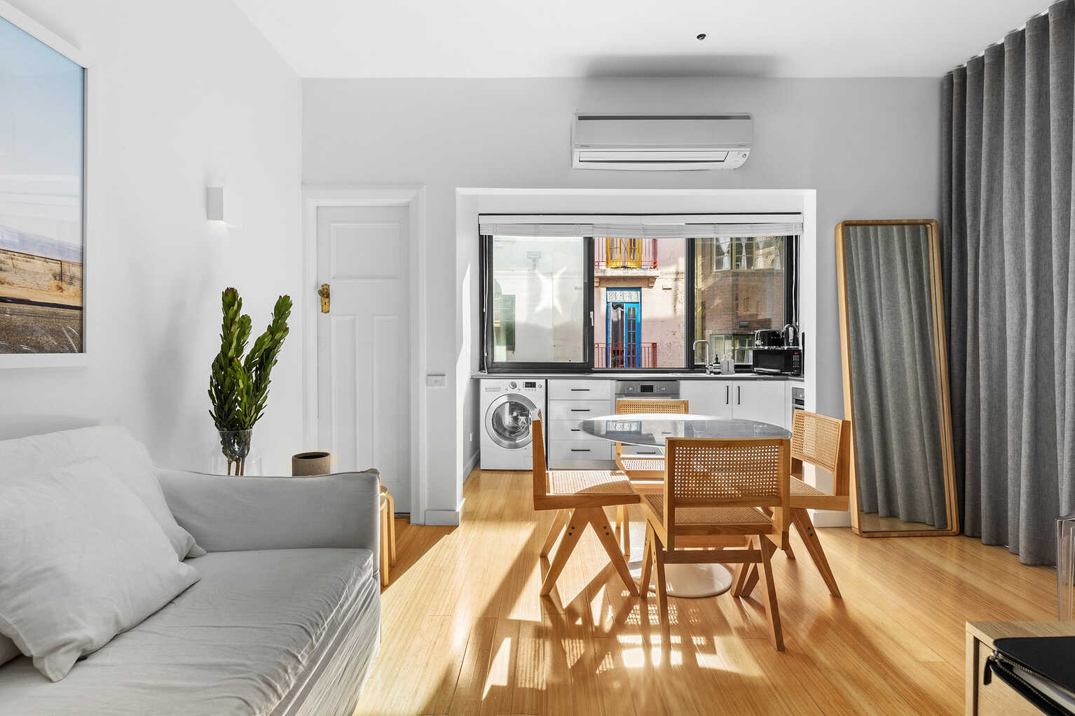 25/18 Springfield Avenue Potts Point