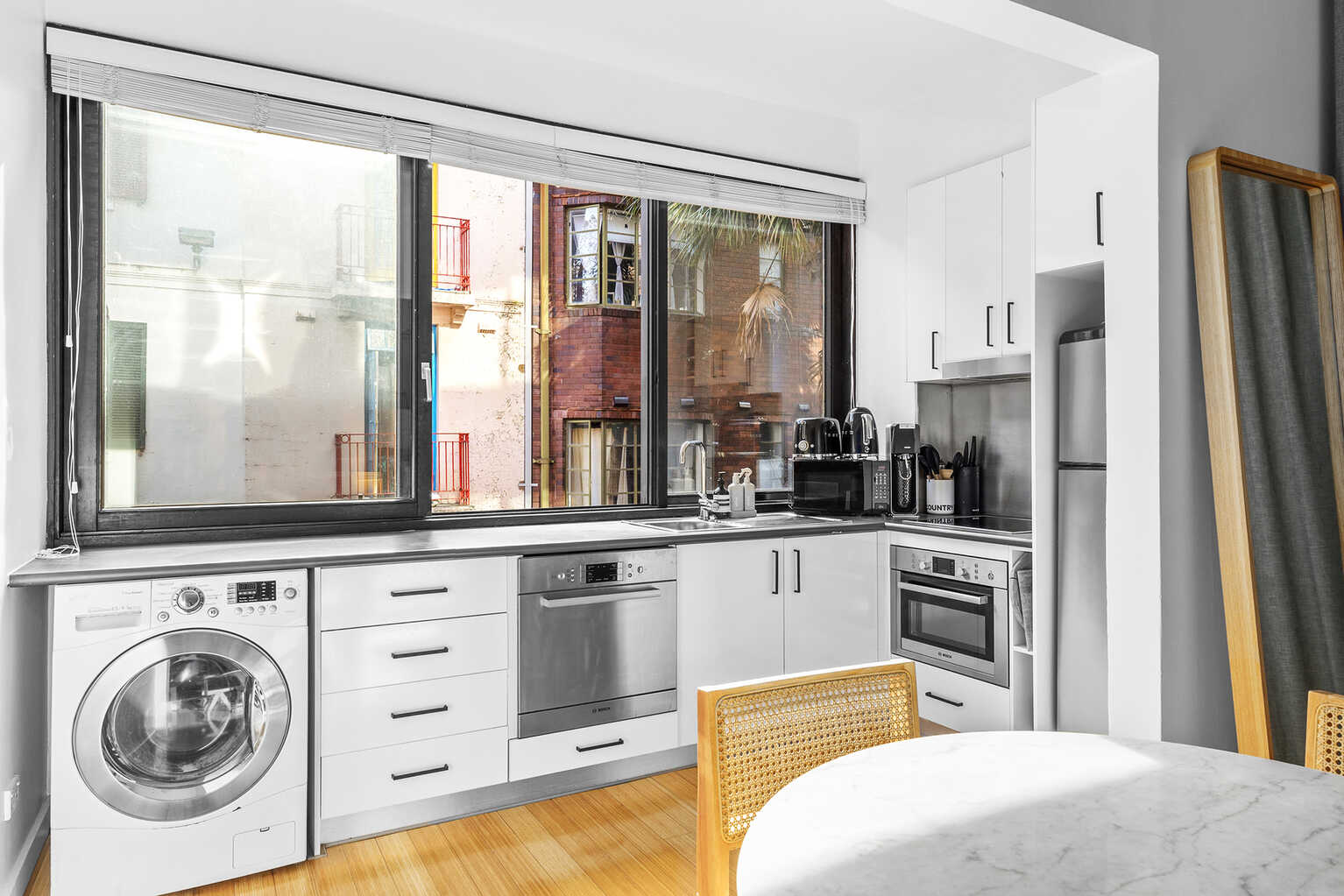 25/18 Springfield Avenue Potts Point
