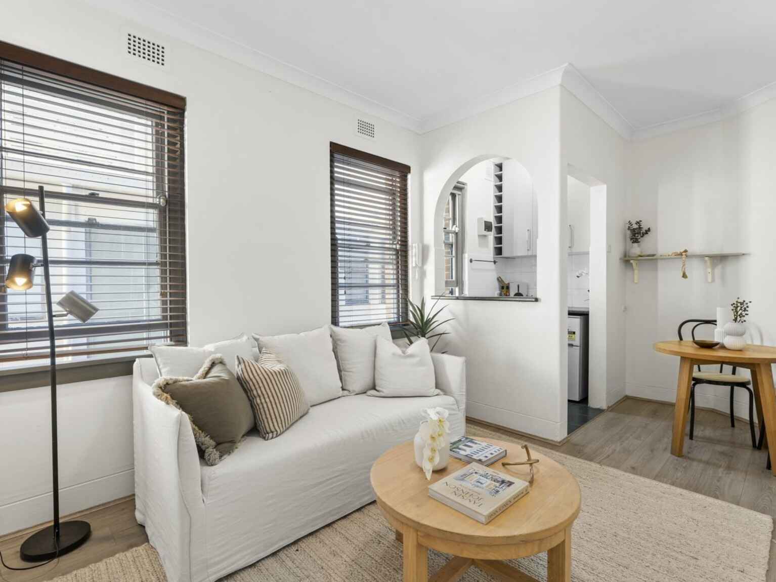 13/103 Cathedral Street Woolloomooloo