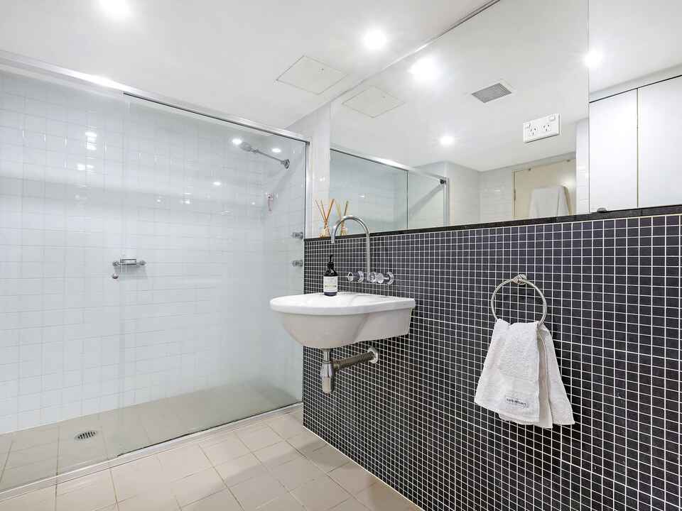 424/357 Glenmore Road Paddington