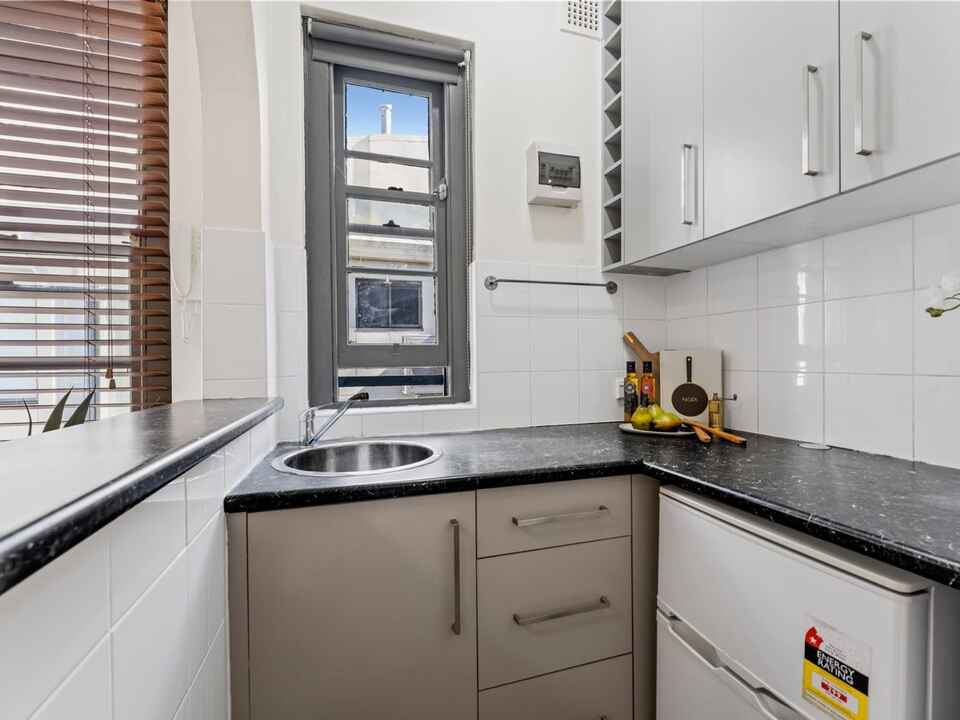 13/103 Cathedral Street Woolloomooloo