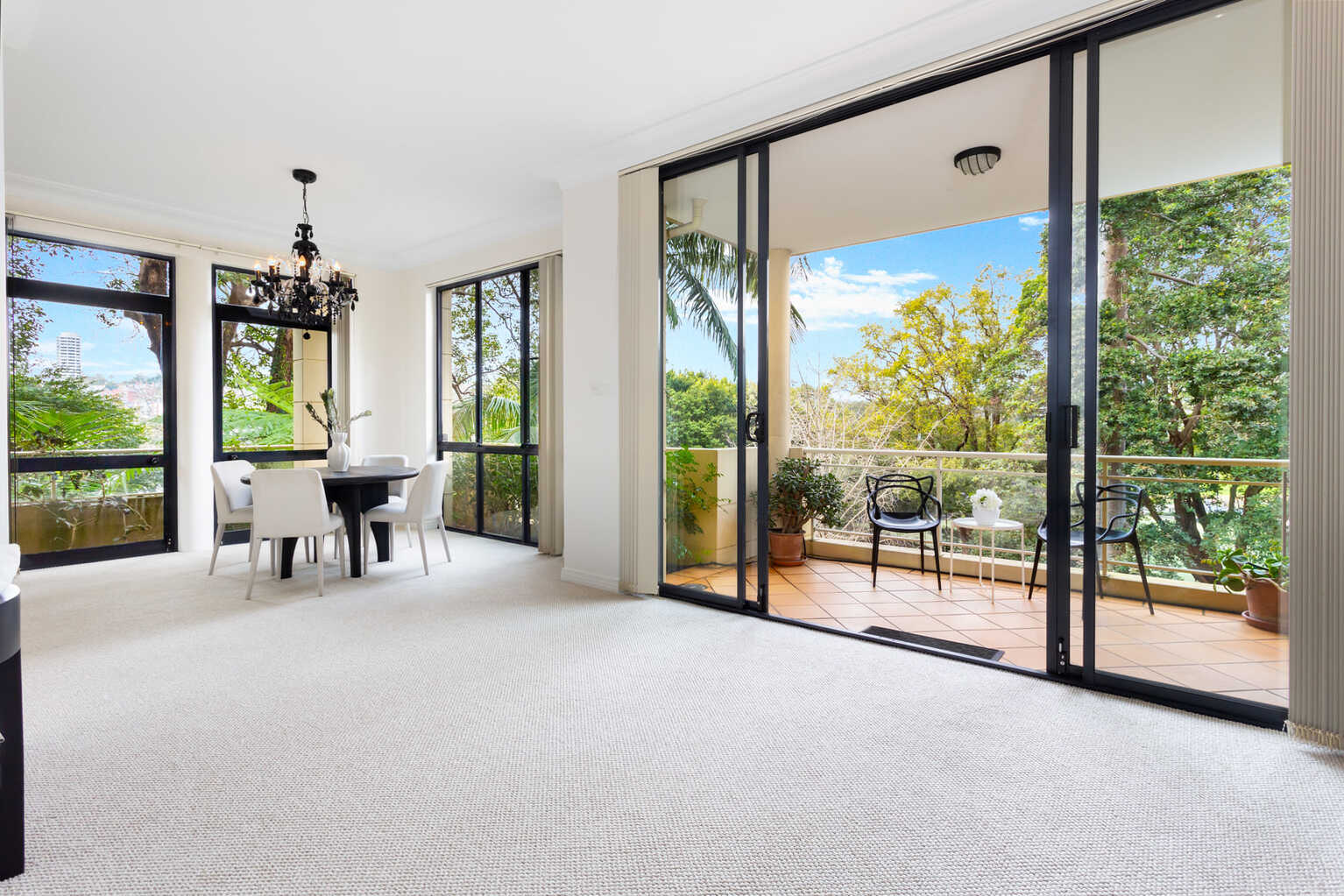 1/2 Holdsworth Avenue Elizabeth Bay