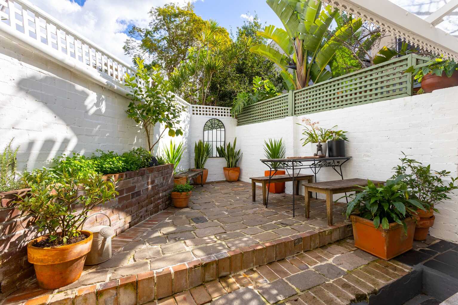 1a Barcom Avenue Darlinghurst