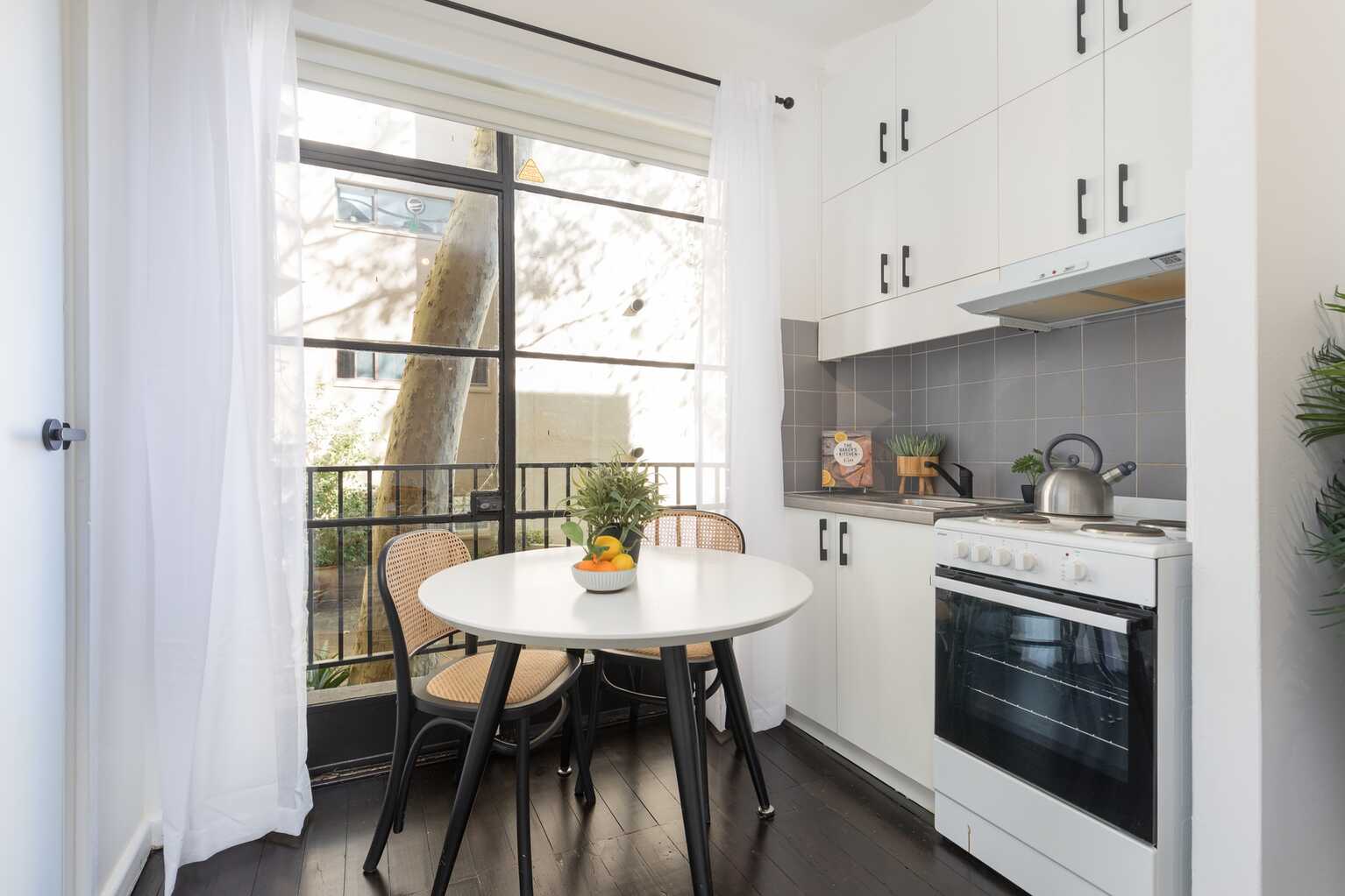 2/7 St Neot Avenue Potts Point 2/7 St Neot Avenue Potts Point