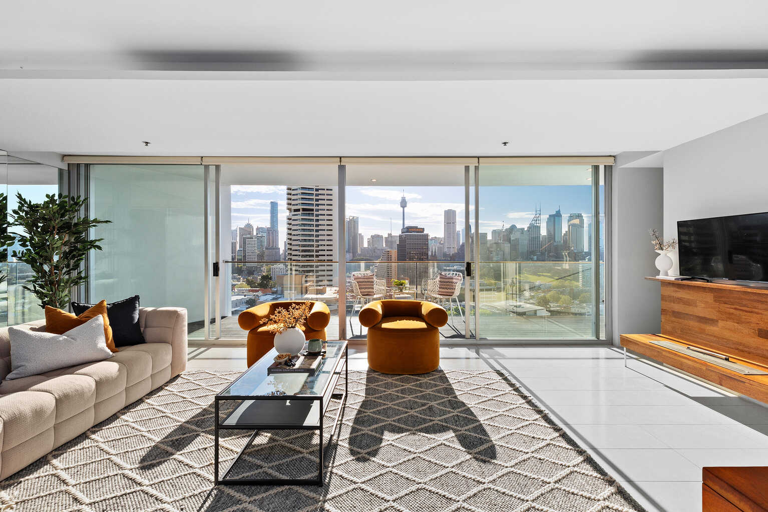 1211/227 Victoria Street Darlinghurst