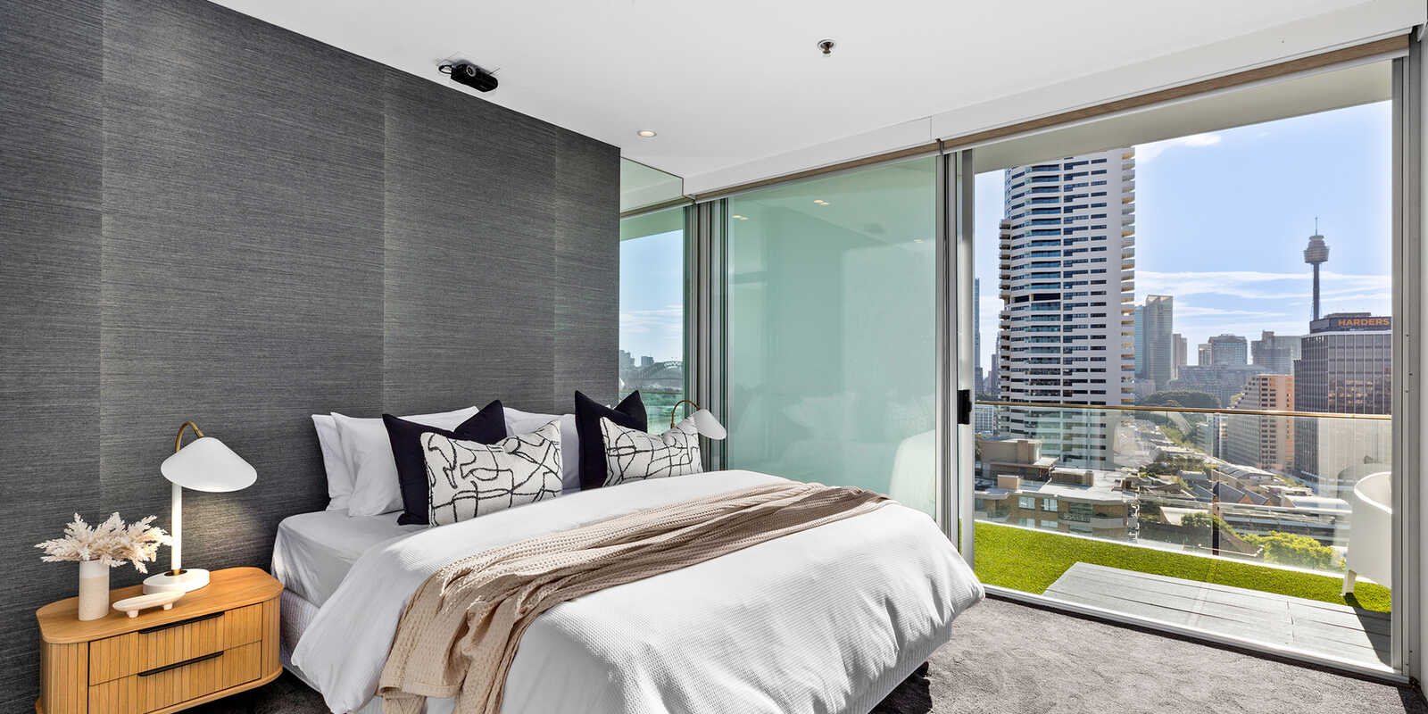 1211/227 Victoria Street Darlinghurst