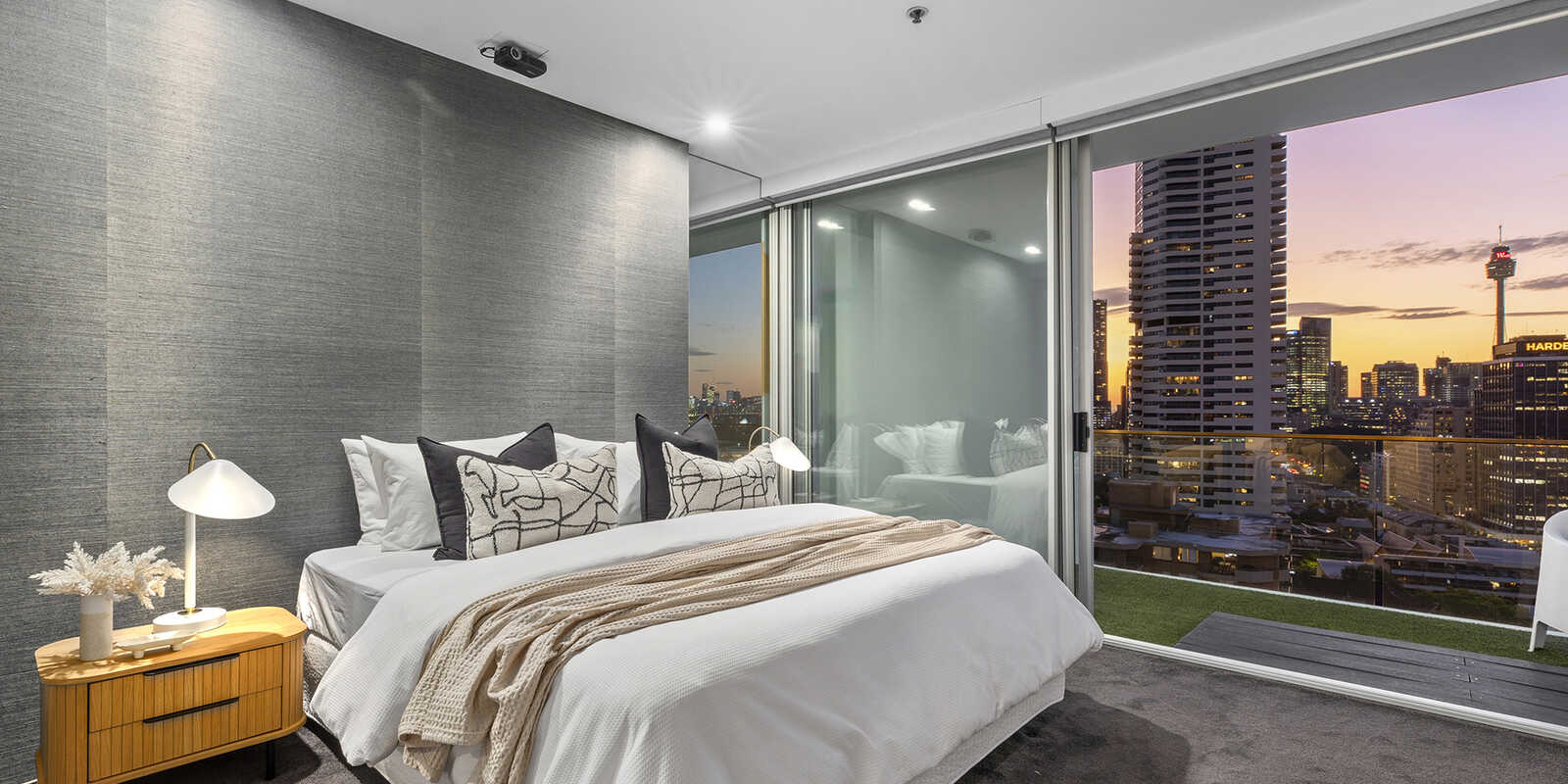 1211/227 Victoria Street Darlinghurst