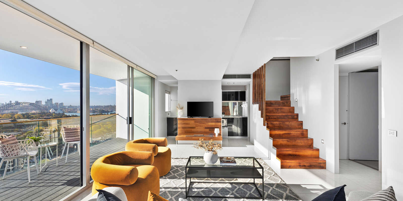 1211/227 Victoria Street Darlinghurst