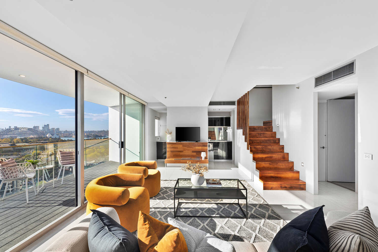 1211/227 Victoria Street Darlinghurst