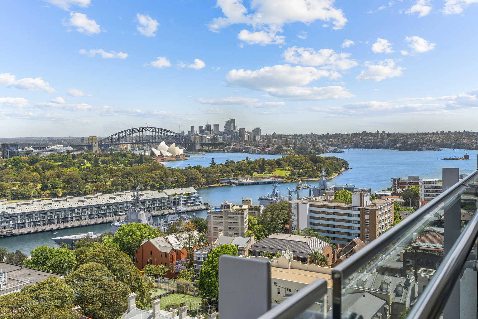 1303/81 Macleay Street Potts Point