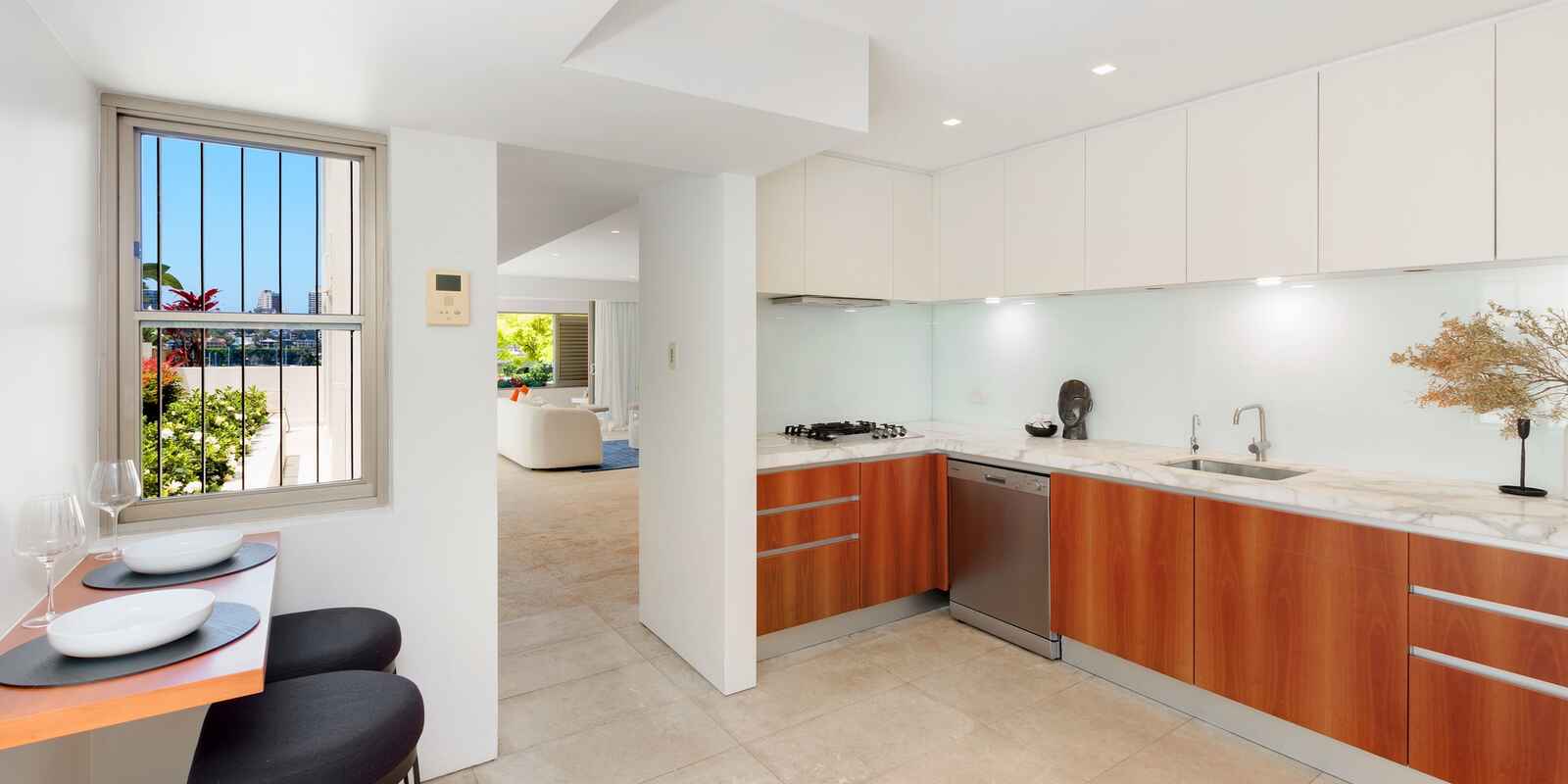 1&2/11a  Billyard Avenue Elizabeth Bay