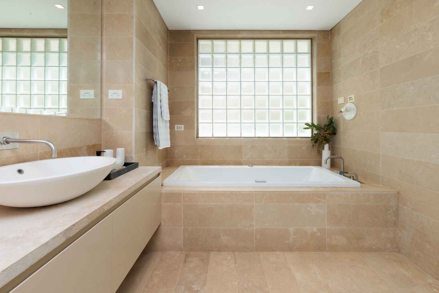 1&2/11a  Billyard Avenue Elizabeth Bay