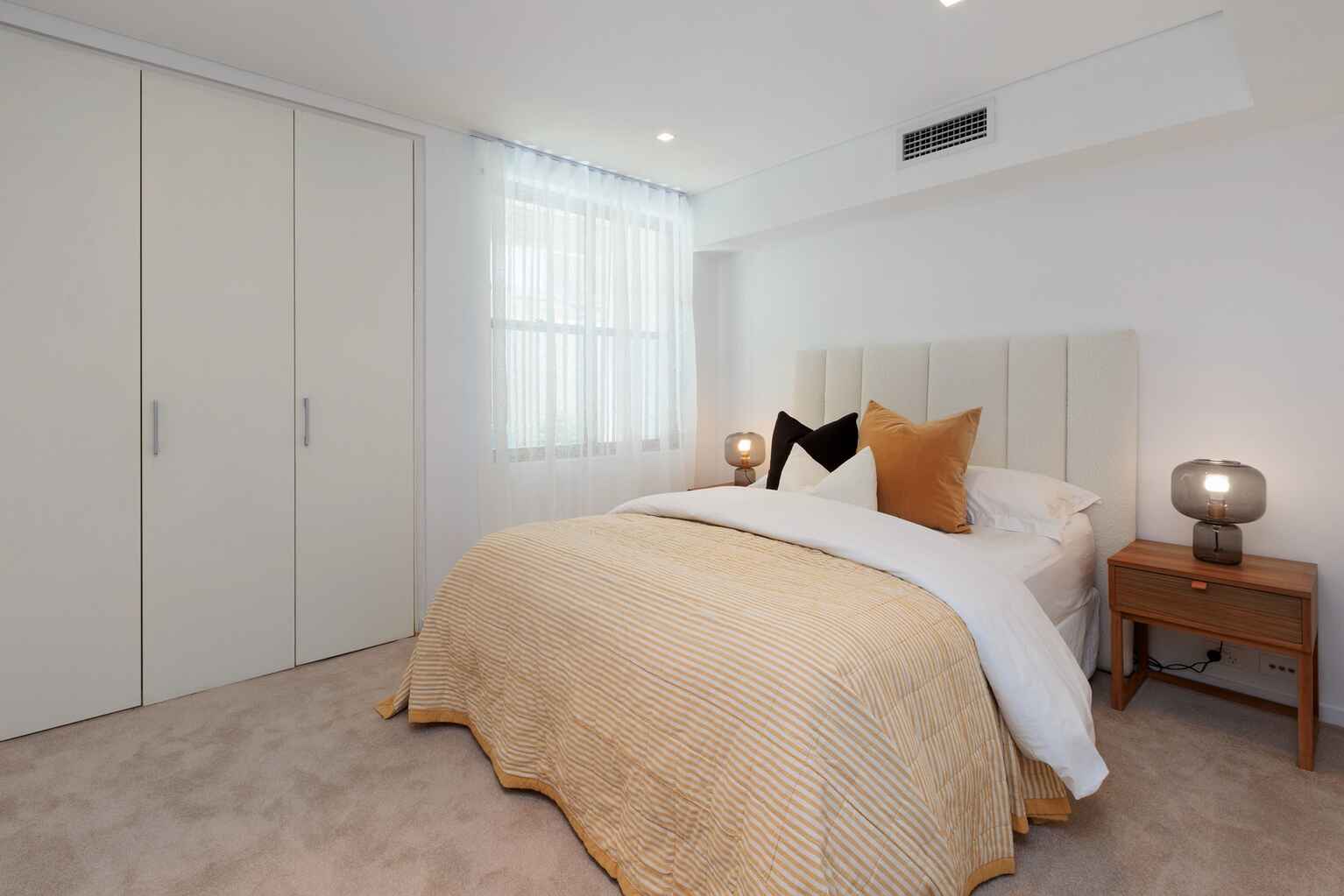 1&2/11a  Billyard Avenue Elizabeth Bay