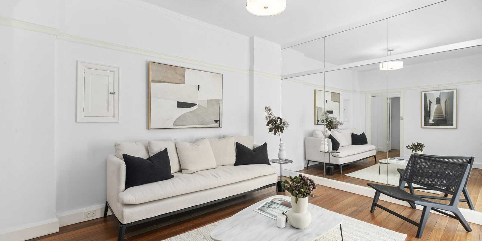 33/16 Macleay Street Elizabeth Bay