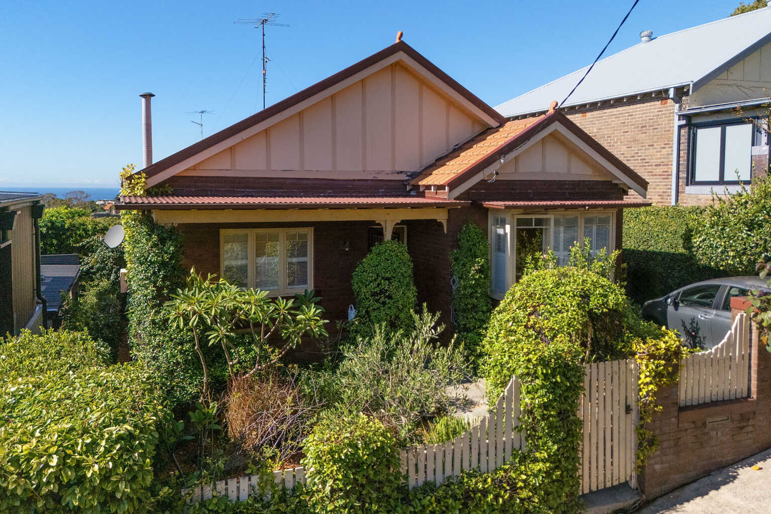 24 Douglas Street Clovelly 24 Douglas Street Clovelly
