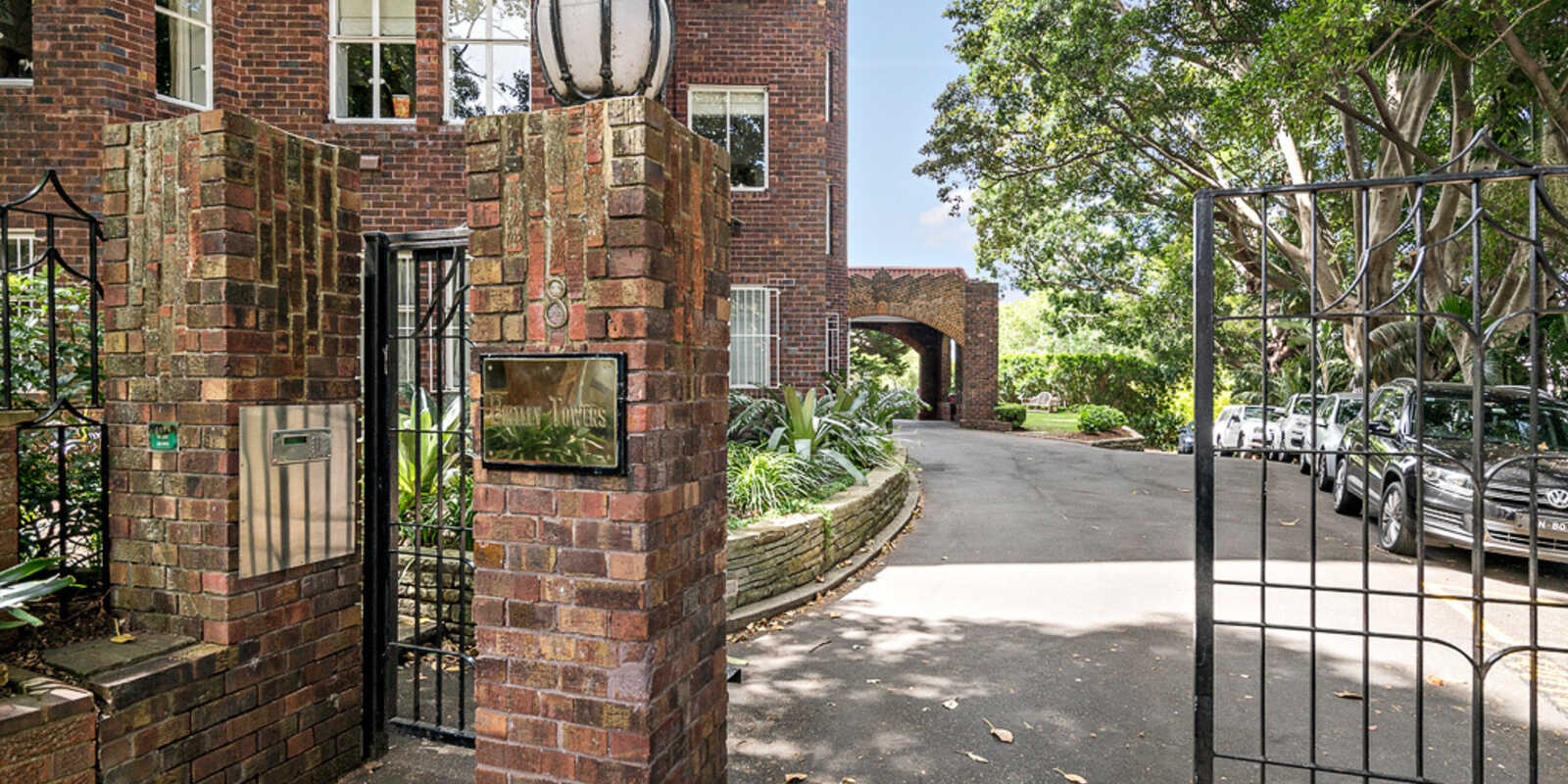 14/8 Birtley Place Elizabeth Bay