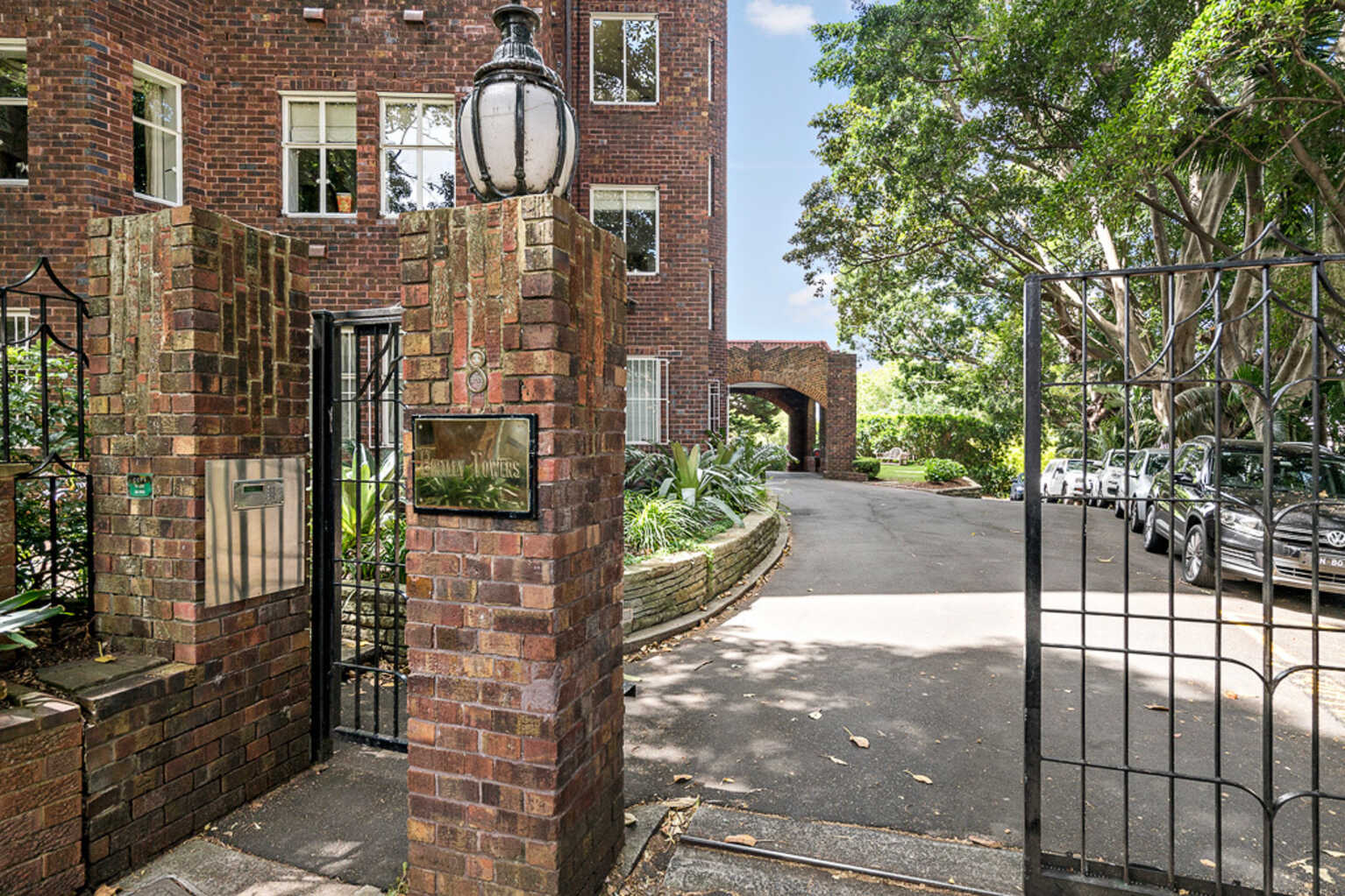 14/8 Birtley Place Elizabeth Bay