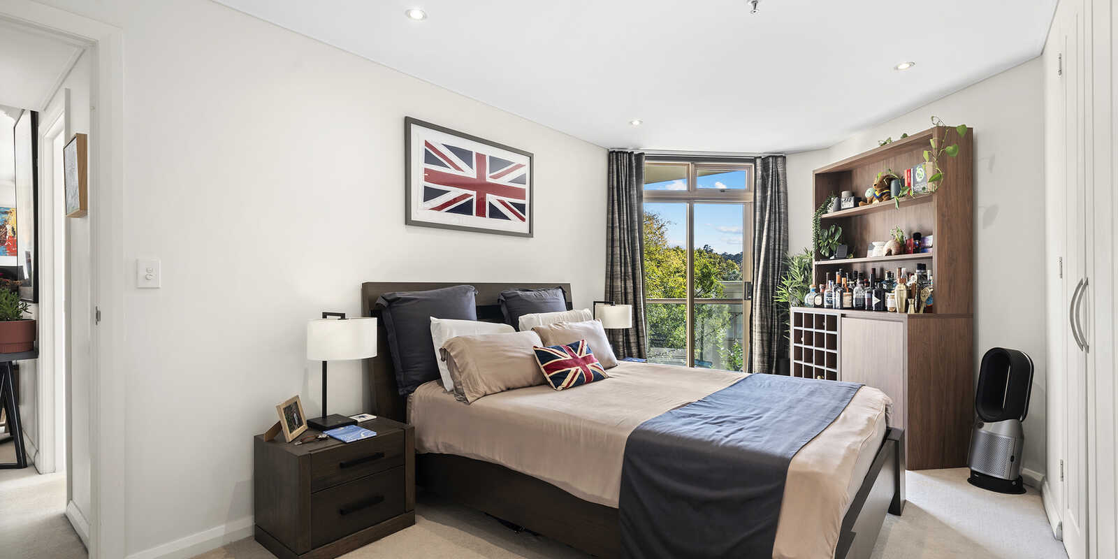 210/63 Crown Street Woolloomooloo 210/63 Crown Street Woolloomooloo