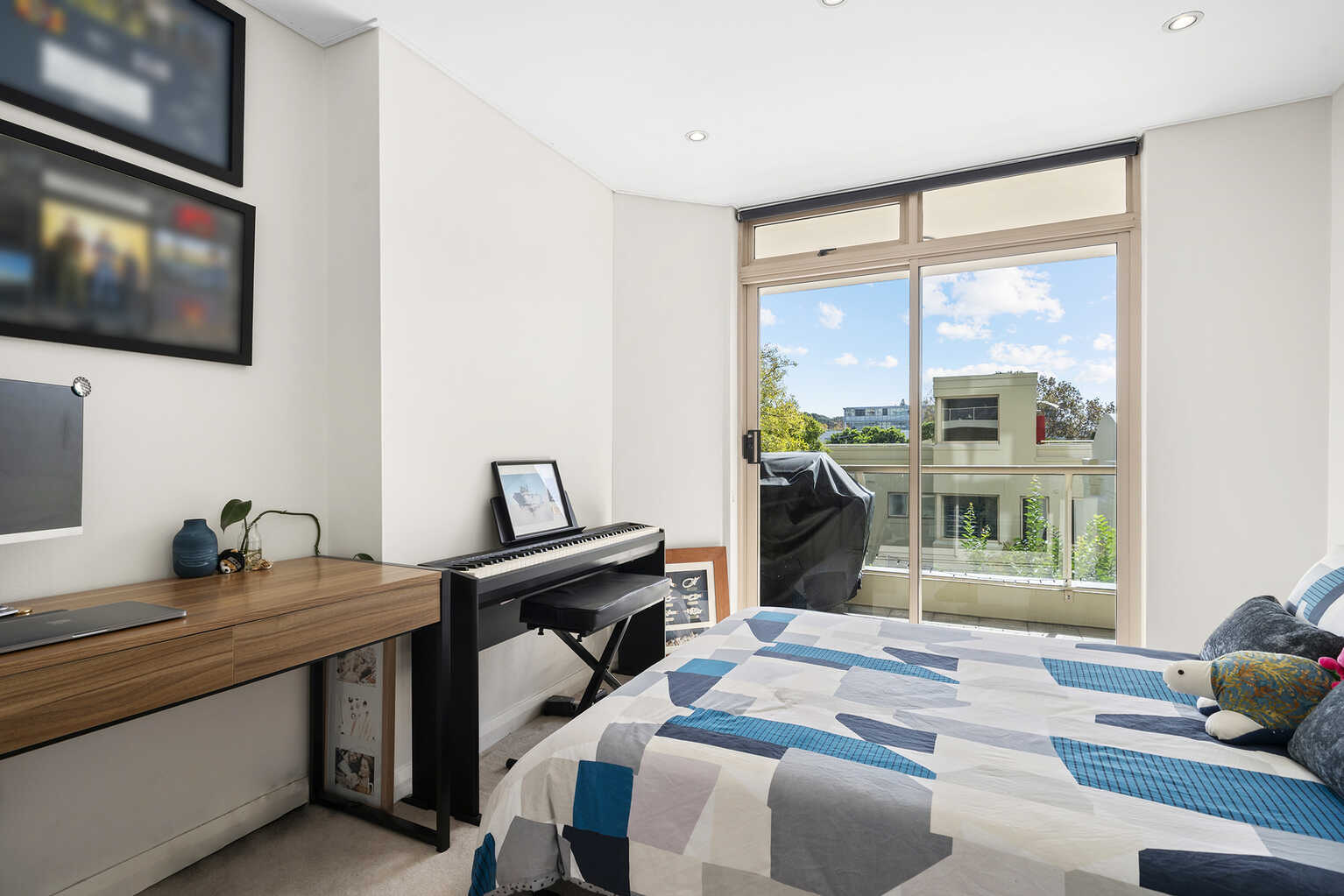 210/63 Crown Street Woolloomooloo 210/63 Crown Street Woolloomooloo