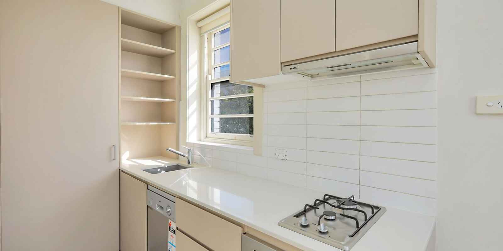 1/99 New South Head Road Edgecliff 1/99 New South Head Road Edgecliff