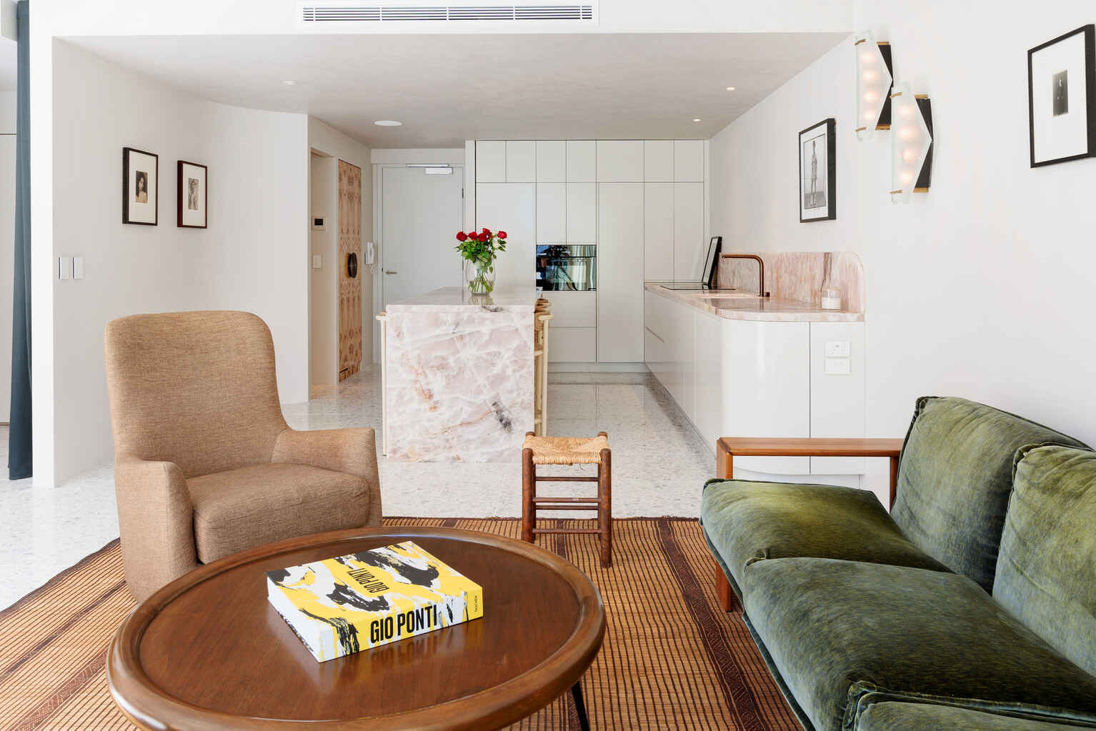 15/8 Greenknowe Avenue Elizabeth Bay 15/8 Greenknowe Avenue Elizabeth Bay