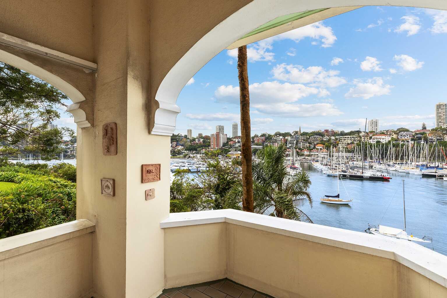 3/2 Elizabeth Bay Crescent Elizabeth Bay