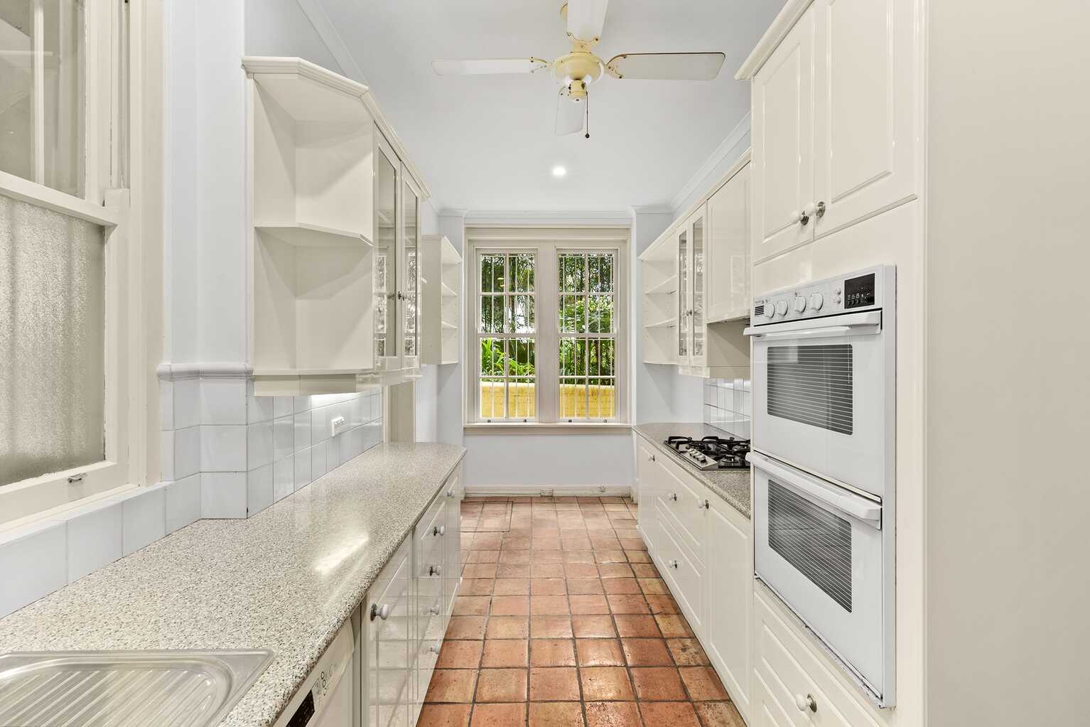 3/2 Elizabeth Bay Crescent Elizabeth Bay