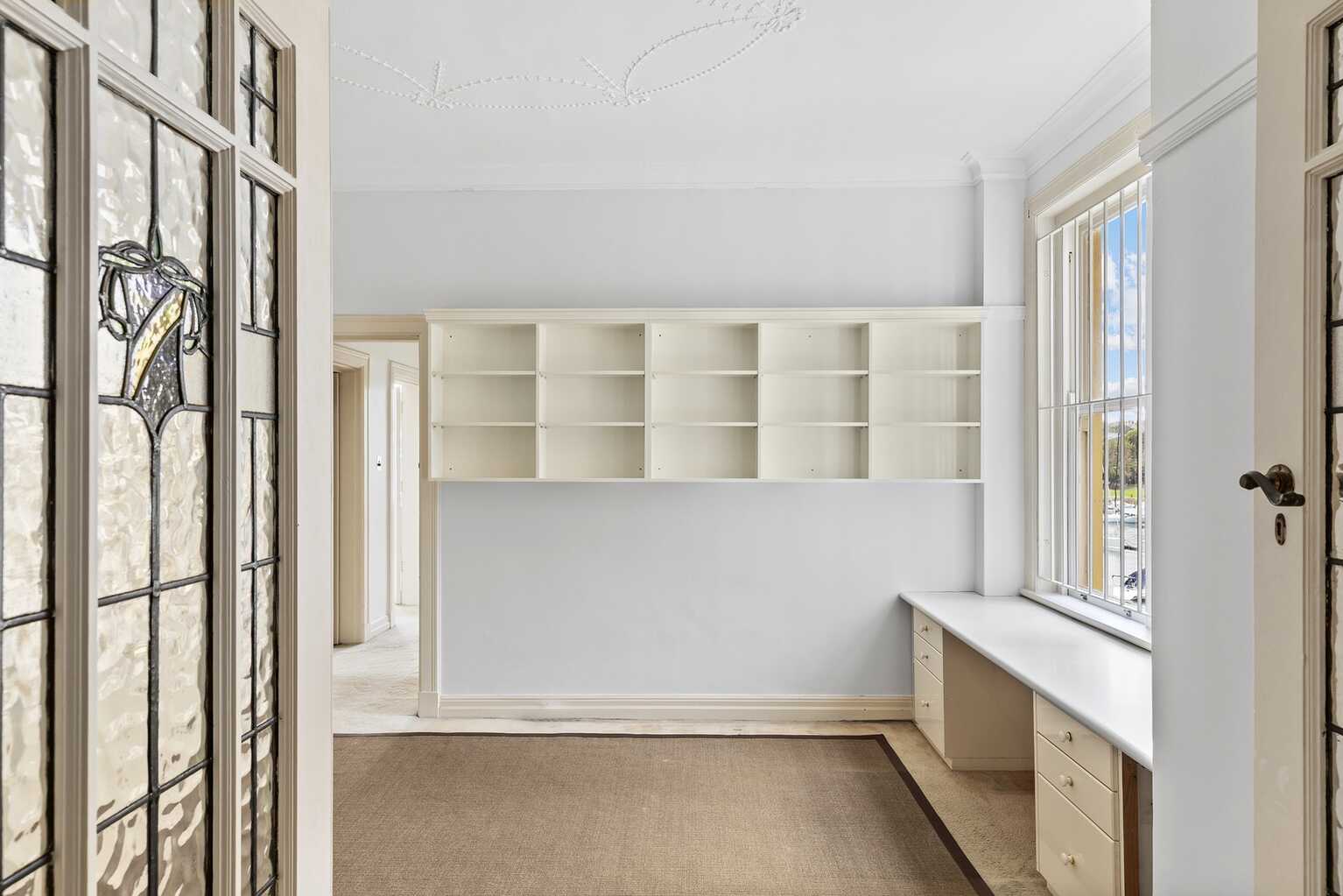 3/2 Elizabeth Bay Crescent Elizabeth Bay