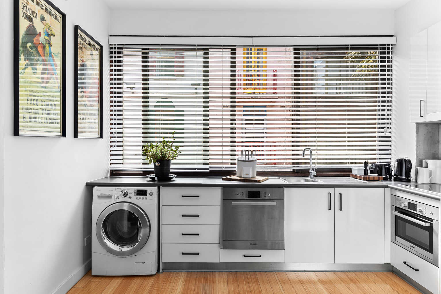 25/18 Springfield Avenue Potts Point