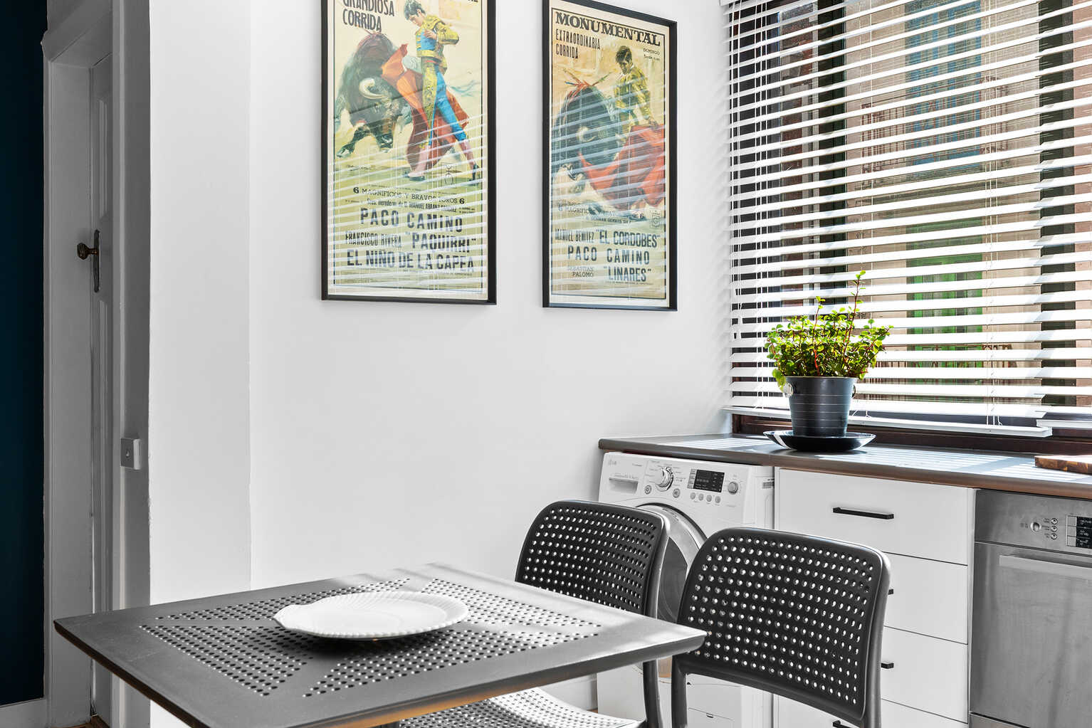 25/18 Springfield Avenue Potts Point