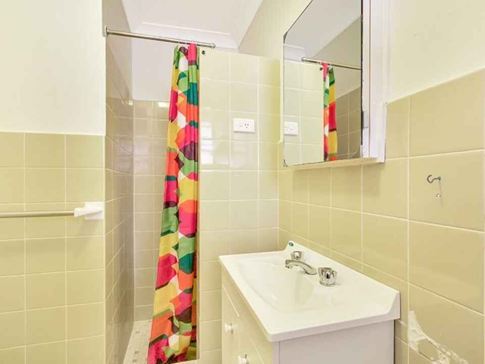 13/4A Ithaca Road Elizabeth Bay