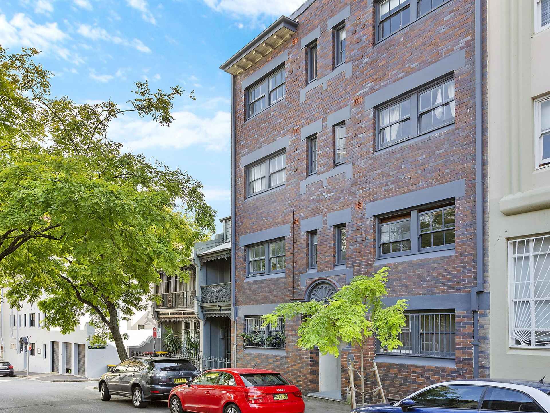 13/6-8 Hughes Street Potts Point