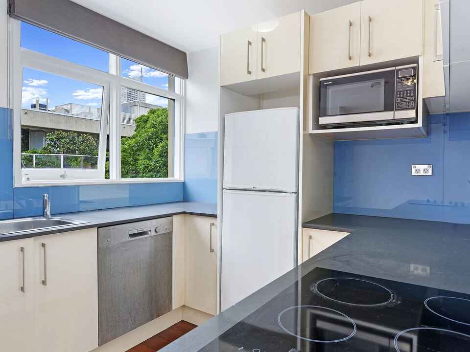 57/51 Roslyn Gardens Elizabeth Bay