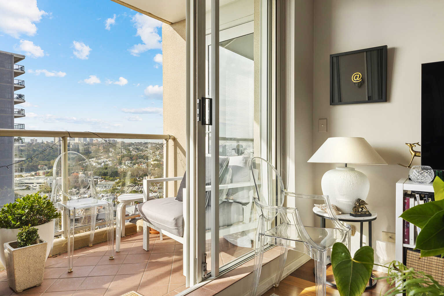1210/1 Kings Cross Road Darlinghurst 1210/1 Kings Cross Road Darlinghurst