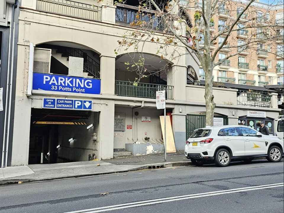 Car/33 Bayswater Road Potts Point