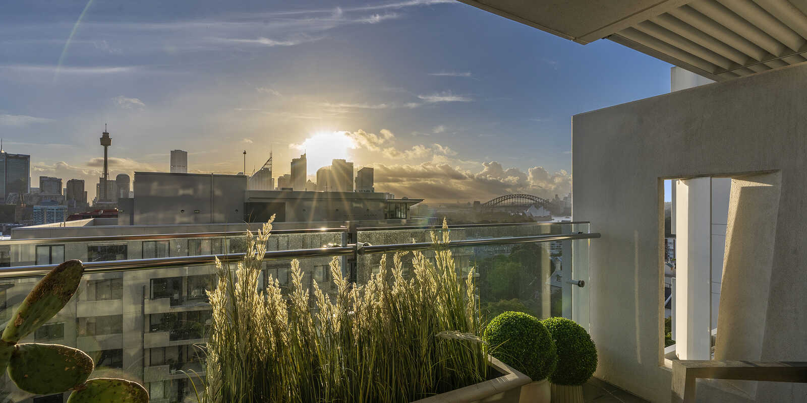 901/81 Macleay Street Potts Point 901/81 Macleay Street Potts Point