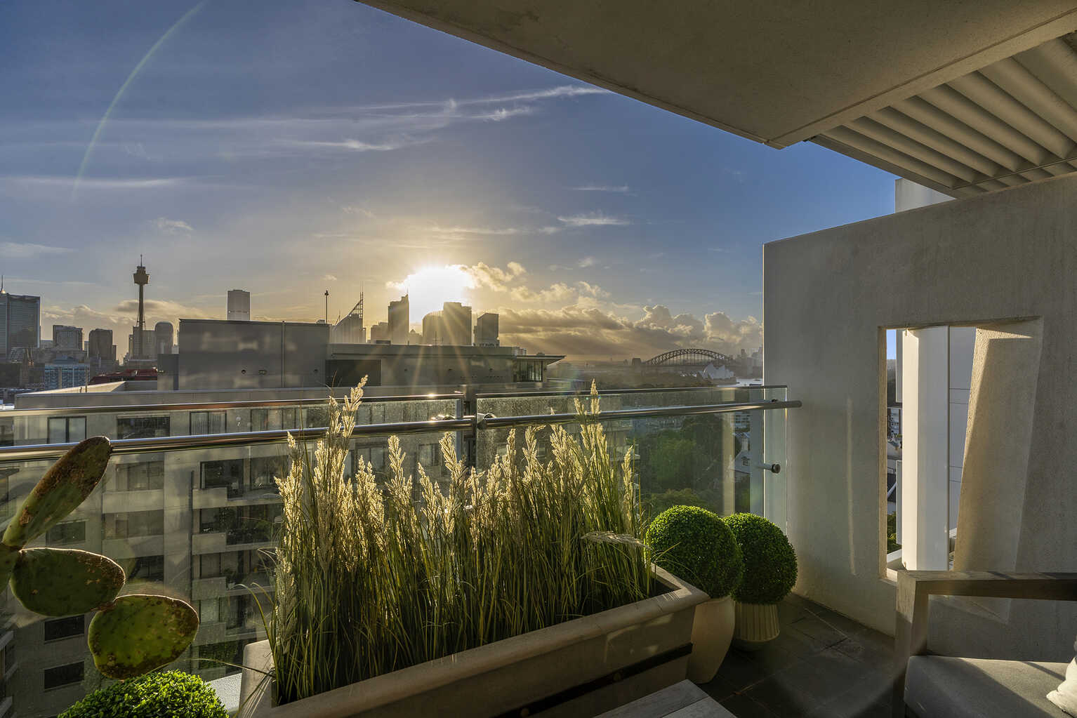 901/81 Macleay Street Potts Point 901/81 Macleay Street Potts Point