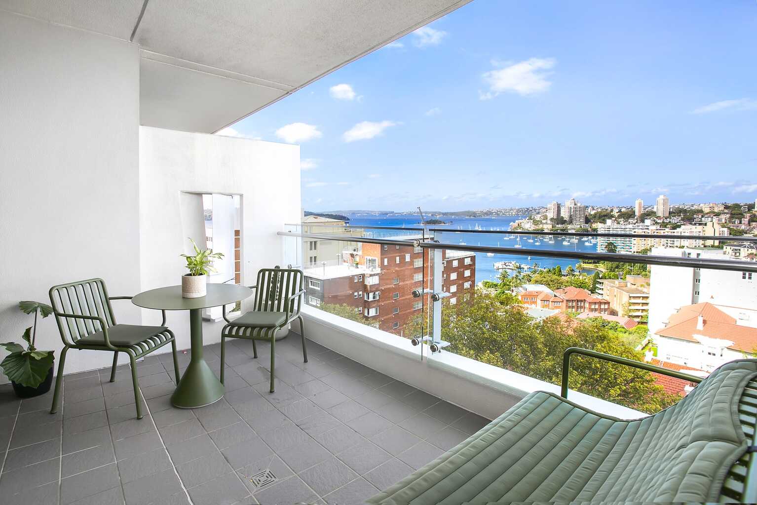 913/81 Macleay Street Potts Point 913/81 Macleay Street Potts Point