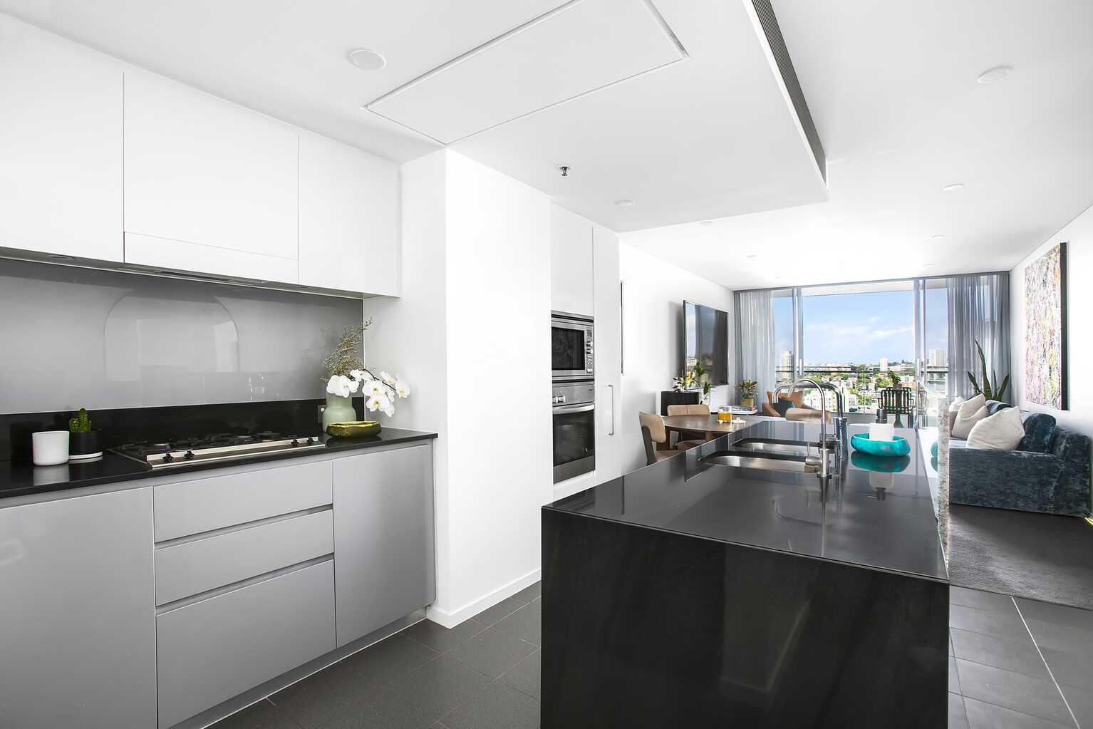 913/81 Macleay Street Potts Point 913/81 Macleay Street Potts Point